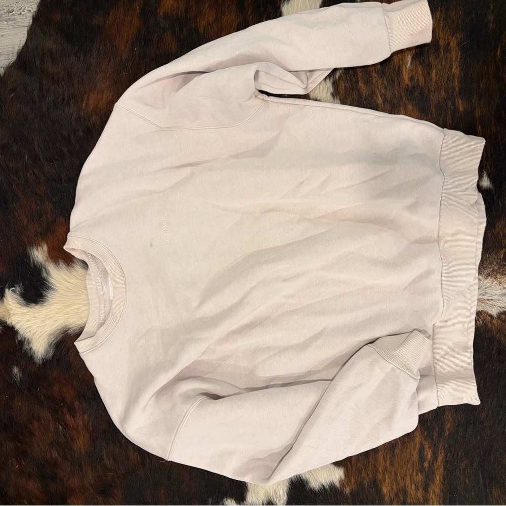 Elegant Women's Beige Crew Neck Sweater